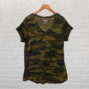 Lucky Brand Women’s Green Camo V-Neck Thin T-Shirt Soft Stretch Casual Tee 1X